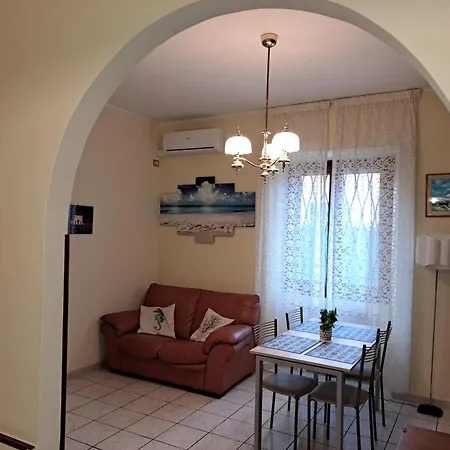 Apartment Holidays At The Dock - Airport *