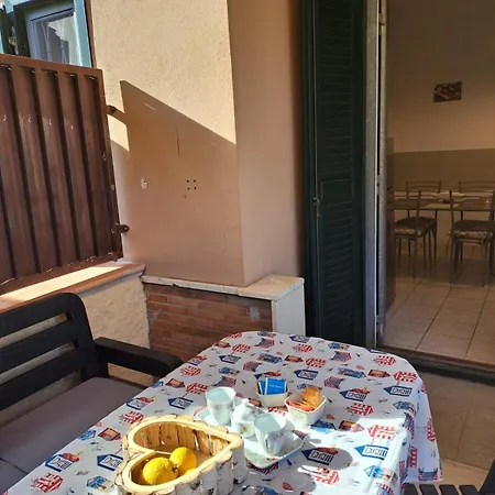 Apartman Holidays At The Dock - Airport Fiumicino