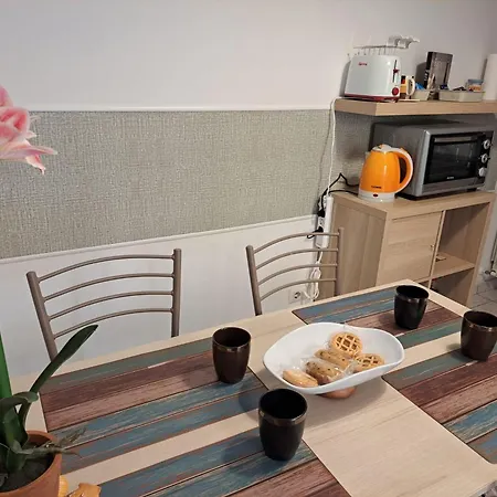 Apartman Holidays At The Dock - Airport *