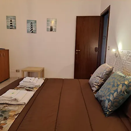 Holidays At The Dock - Airport Apartman *