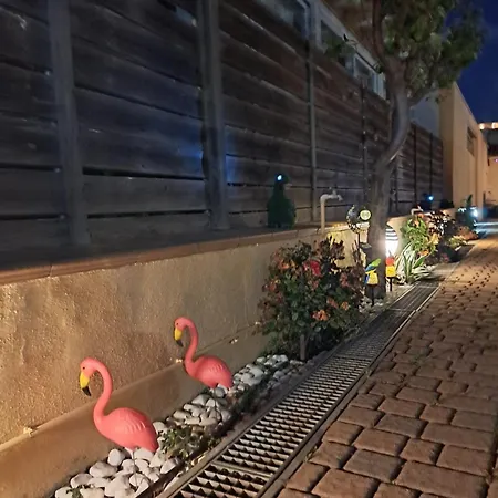 Holidays At The Dock - Airport Apartman