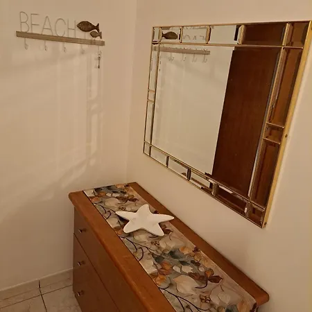 Apartman Holidays At The Dock - Airport