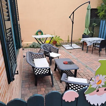 Holidays At The Dock - Airport Apartman