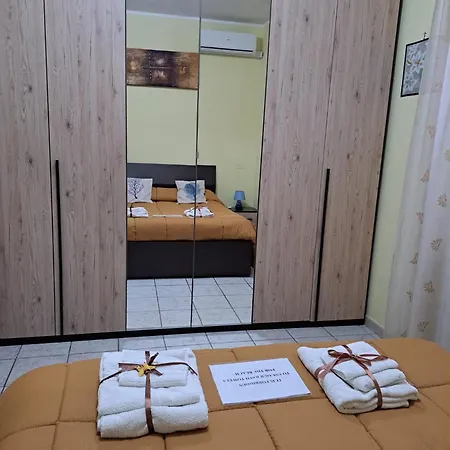 Holidays At The Dock - Airport Apartman *