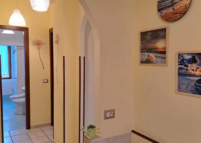 Apartment Holidays At The Dock - Airport