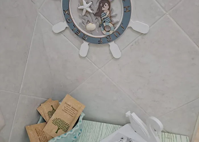 Holidays At The Dock - Airport Apartment Fiumicino