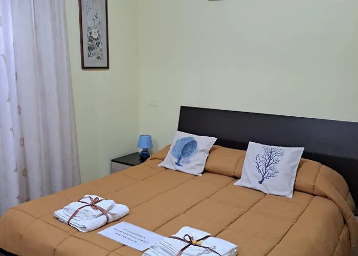 Apartment Holidays At The Dock - Airport