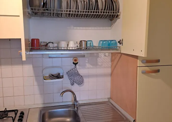 Holidays At The Dock - Airport